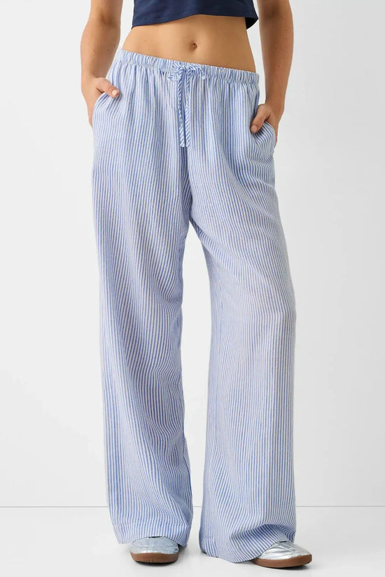 Pantalon scandinave style clean girl stockholm style rayé bleu et blanc coupe large confortable