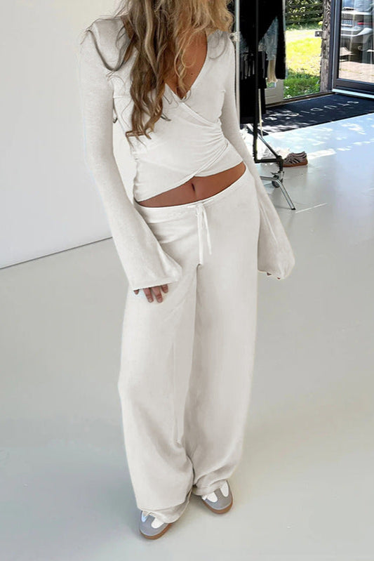 Tops blanc élégant My Store porté avec pantalon large casual tenue vanillagirl scandinavia